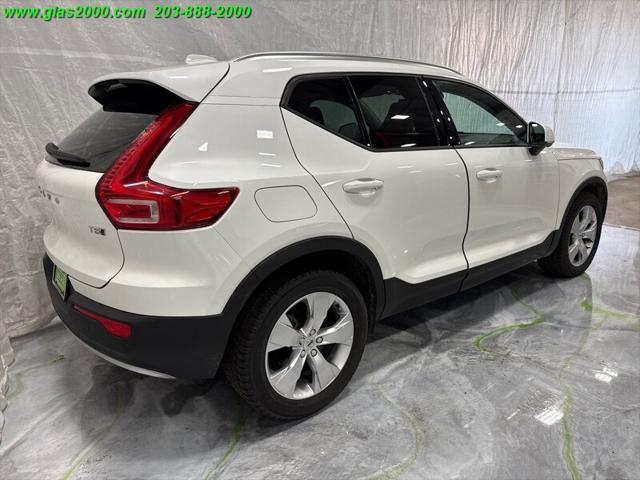 used 2022 Volvo XC40 car, priced at $18,999