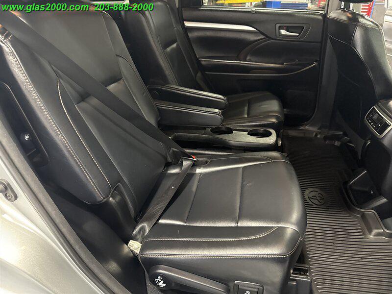 used 2018 Toyota Highlander car, priced at $24,999