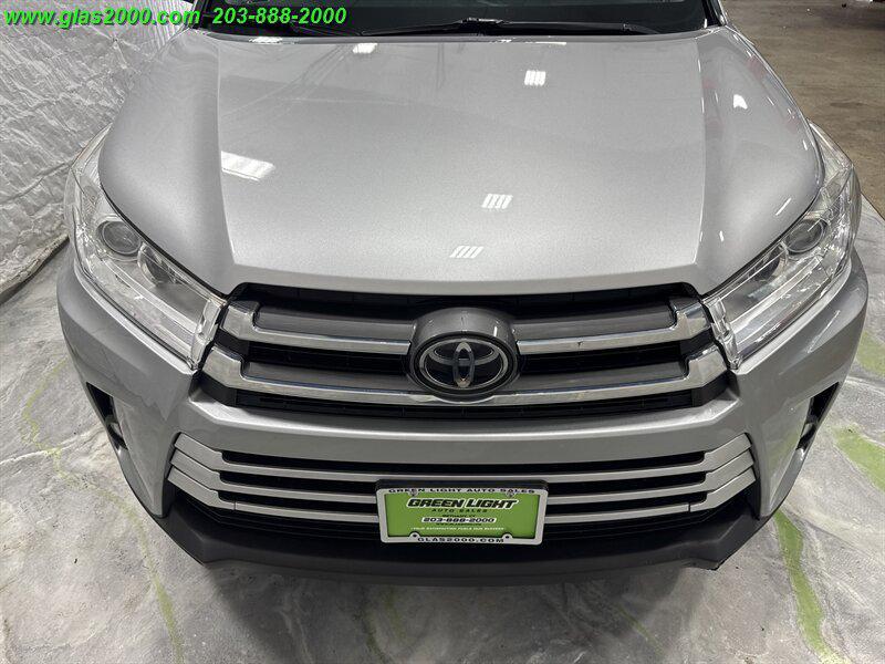 used 2018 Toyota Highlander car, priced at $24,999