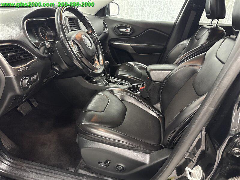 used 2019 Jeep Cherokee car, priced at $17,999