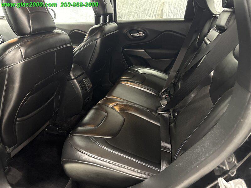 used 2019 Jeep Cherokee car, priced at $17,999