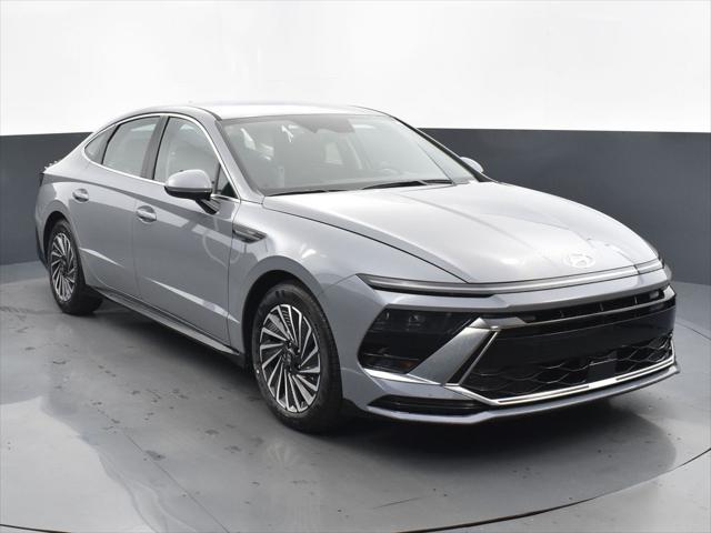 new 2024 Hyundai Sonata Hybrid car, priced at $28,558