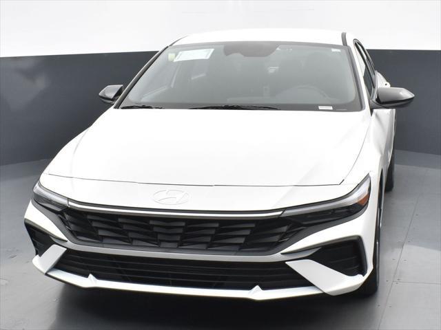 new 2025 Hyundai Elantra car, priced at $22,430