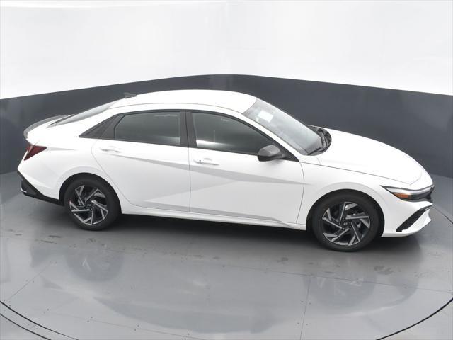 new 2025 Hyundai Elantra car, priced at $22,430