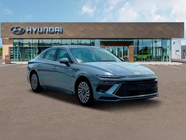 new 2025 Hyundai Sonata Hybrid car, priced at $37,254