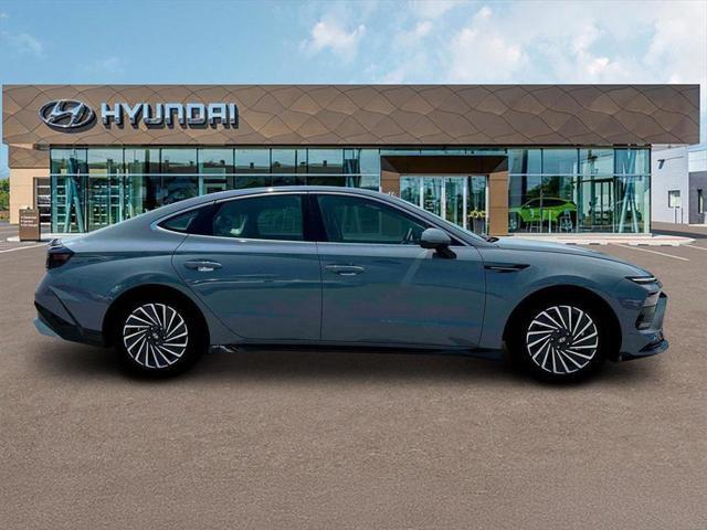 new 2025 Hyundai Sonata Hybrid car, priced at $37,254