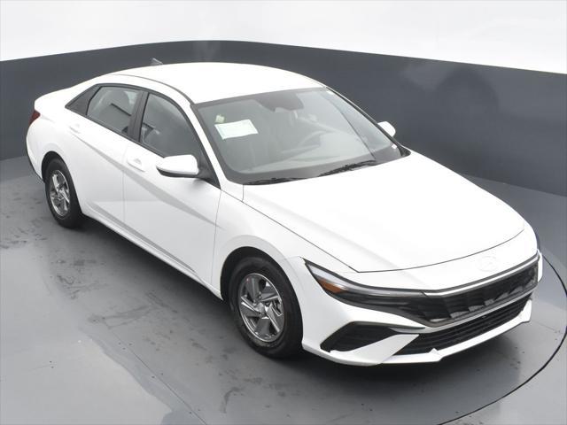 new 2025 Hyundai Elantra car, priced at $22,673