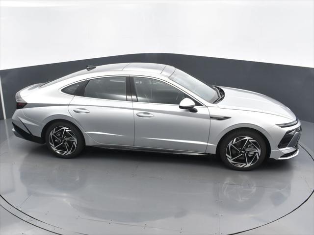 new 2024 Hyundai Sonata car, priced at $28,170