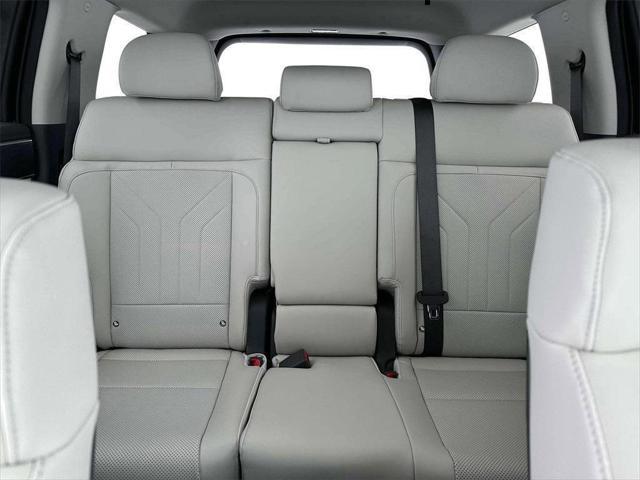 new 2025 Hyundai Santa Fe car, priced at $34,922
