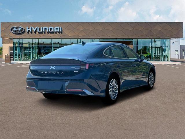 new 2025 Hyundai Sonata Hybrid car, priced at $30,923