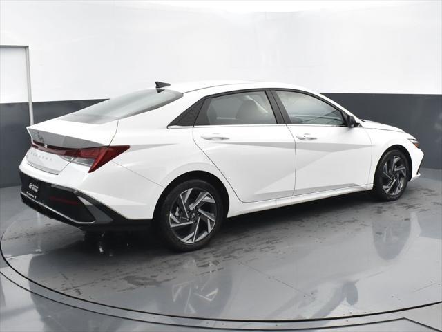 new 2024 Hyundai Elantra car, priced at $23,118