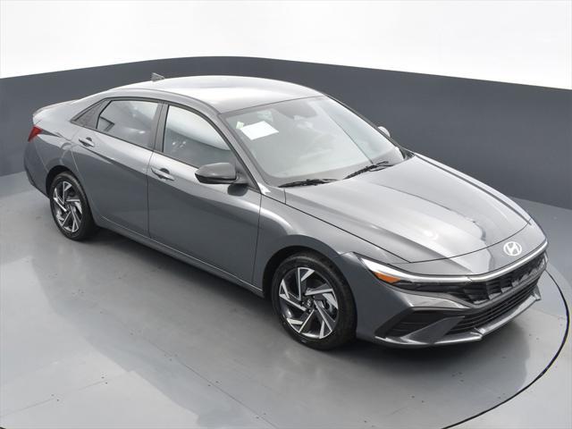 used 2025 Hyundai Elantra car, priced at $26,999