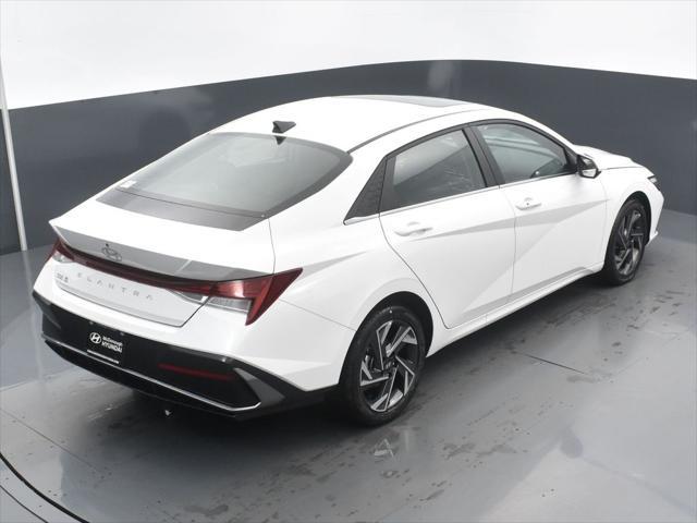 new 2024 Hyundai Elantra car, priced at $22,995