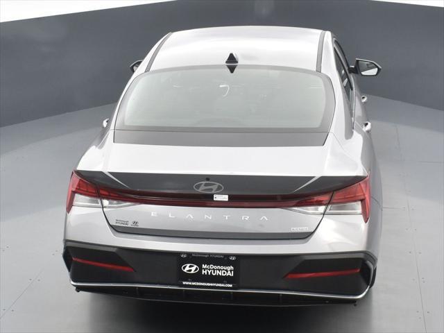 new 2025 Hyundai Elantra HEV car, priced at $23,055