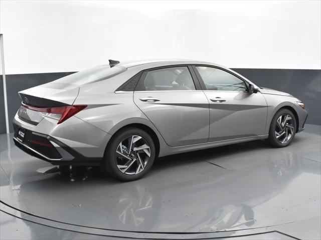 new 2024 Hyundai Elantra car, priced at $24,245