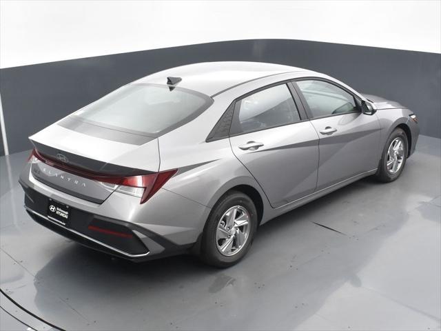 new 2025 Hyundai Elantra car, priced at $21,065