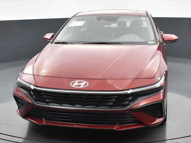 new 2025 Hyundai Elantra car, priced at $25,030