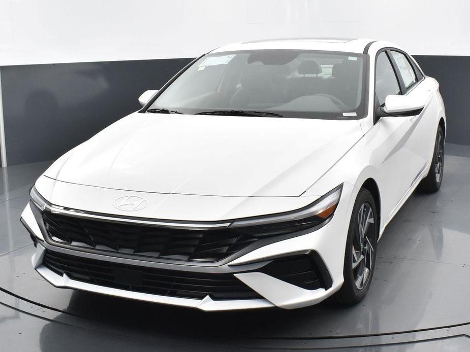 new 2024 Hyundai Elantra car, priced at $23,710