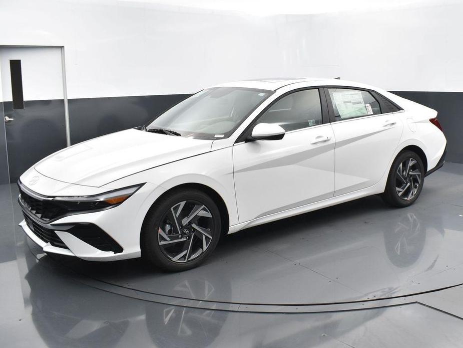 new 2024 Hyundai Elantra car, priced at $23,710