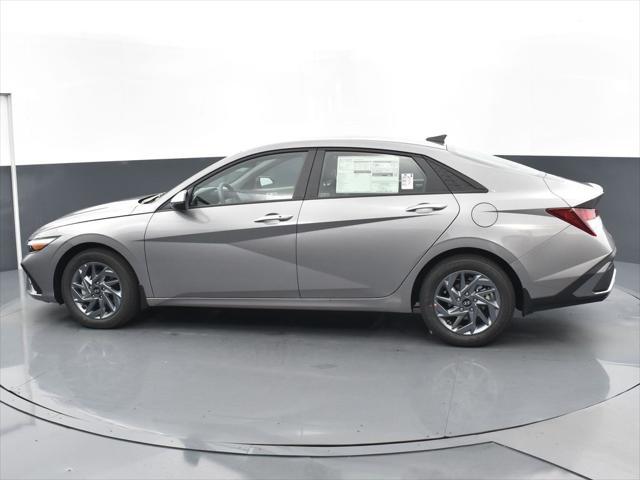 new 2024 Hyundai Elantra car, priced at $22,678