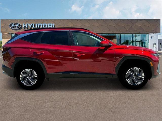 new 2025 Hyundai TUCSON Hybrid car, priced at $34,048