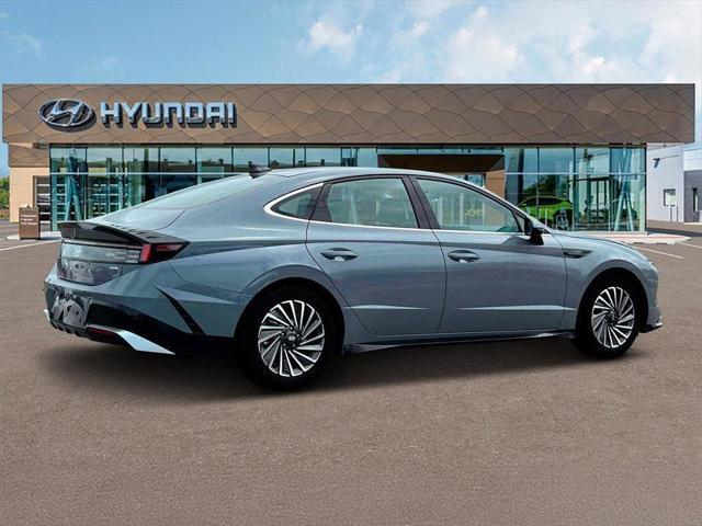 new 2025 Hyundai Sonata Hybrid car, priced at $31,085