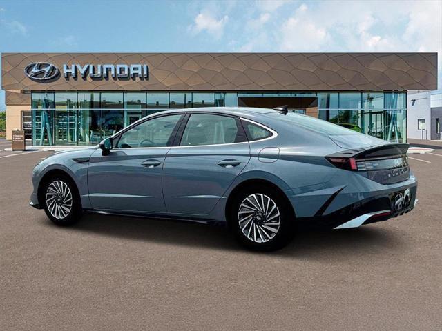 new 2025 Hyundai Sonata Hybrid car, priced at $31,085
