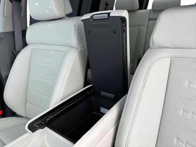 new 2025 Hyundai Santa Fe car, priced at $44,823