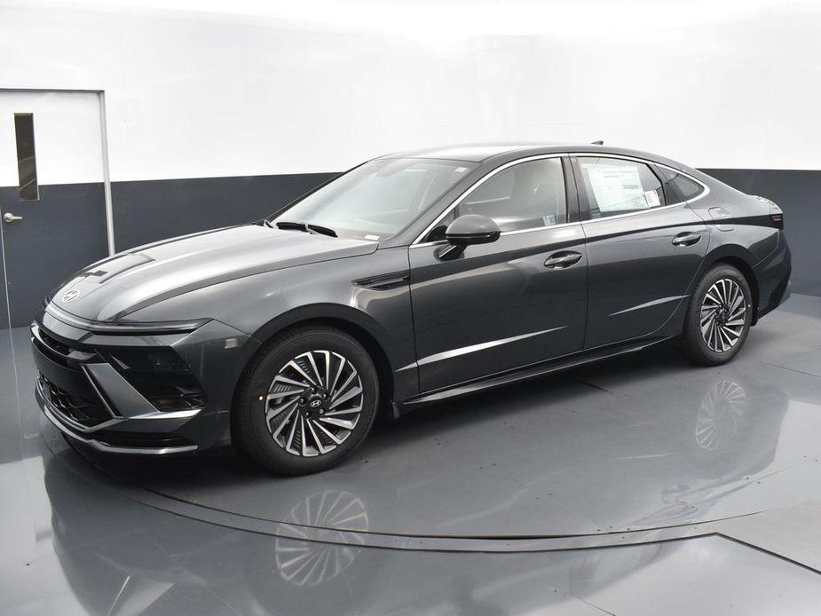 new 2024 Hyundai Sonata Hybrid car, priced at $29,070