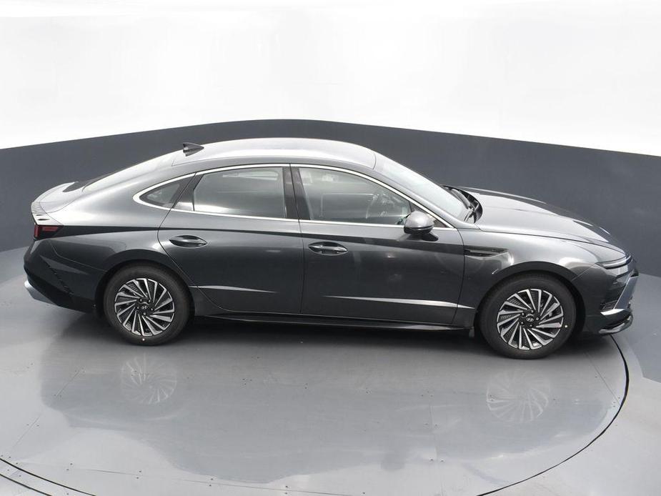 new 2024 Hyundai Sonata Hybrid car, priced at $29,070