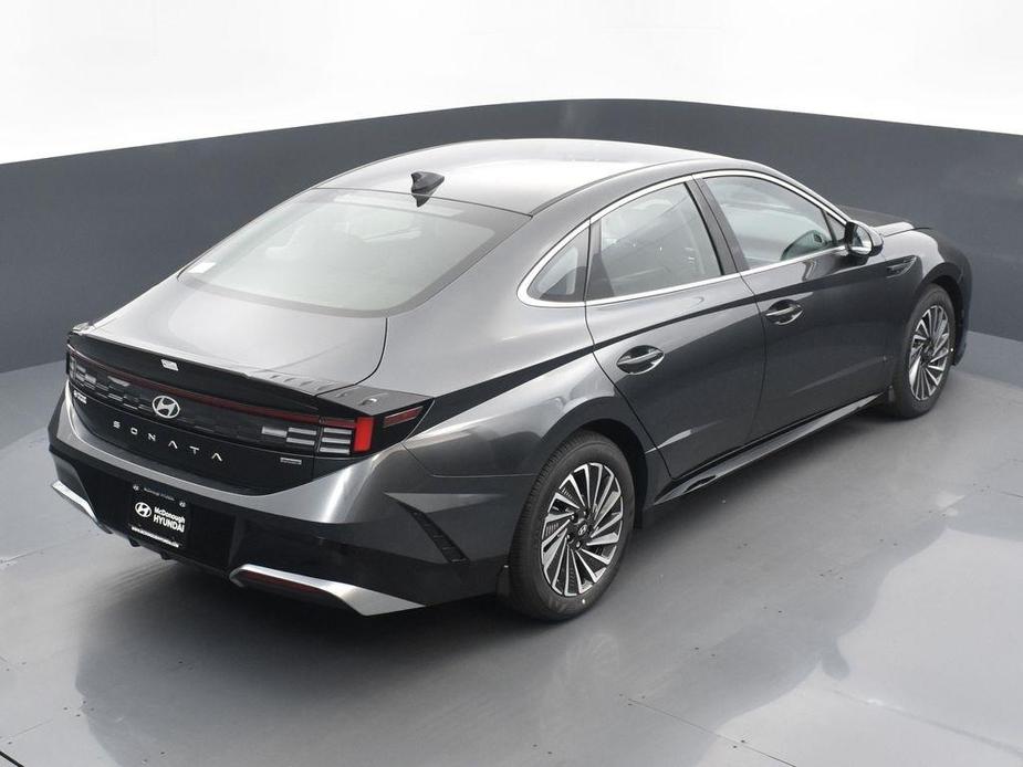 new 2024 Hyundai Sonata Hybrid car, priced at $29,070