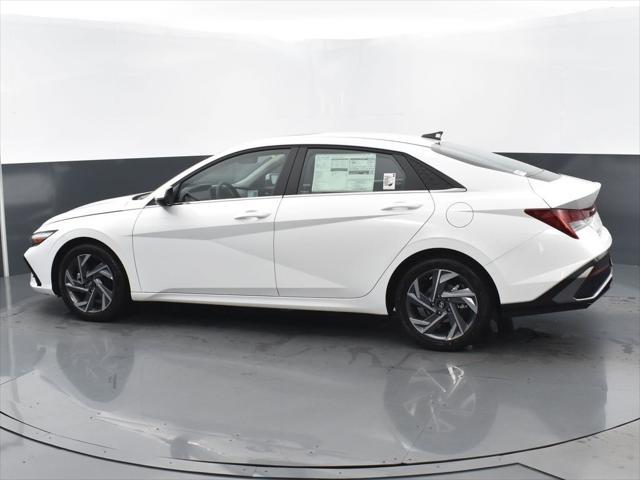 new 2025 Hyundai Elantra car, priced at $24,585