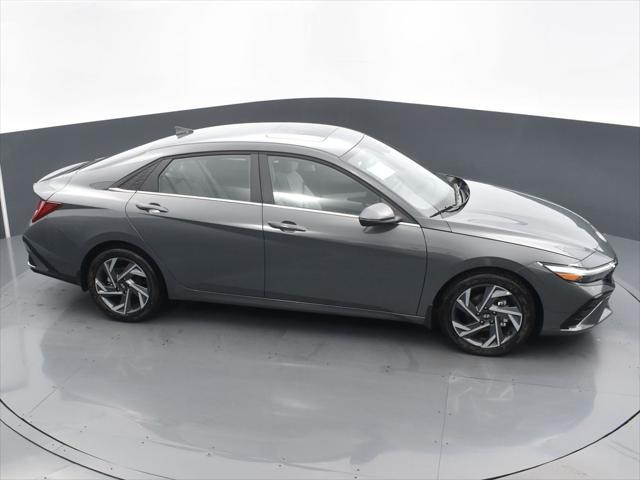 new 2025 Hyundai Elantra car, priced at $24,315