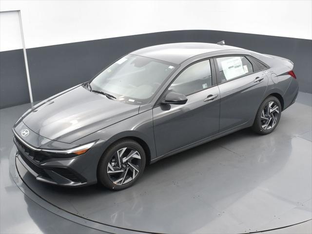 new 2025 Hyundai Elantra car, priced at $21,965