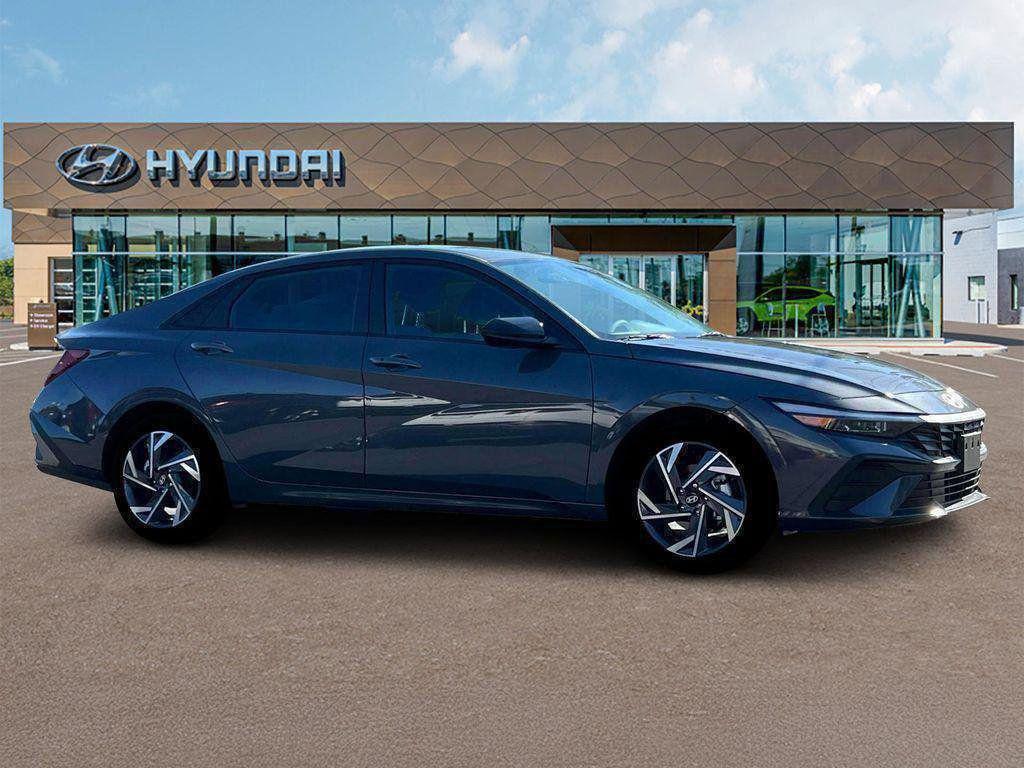 new 2025 Hyundai Elantra car, priced at $19,718