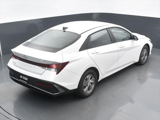 new 2025 Hyundai Elantra car, priced at $22,673