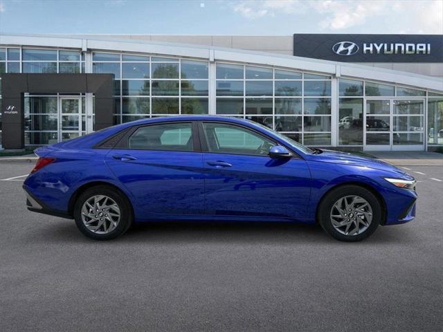 new 2025 Hyundai ELANTRA HEV car, priced at $25,484