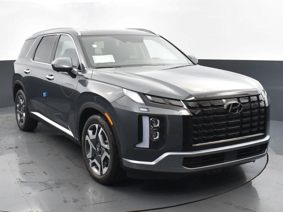 new 2025 Hyundai Palisade car, priced at $46,602