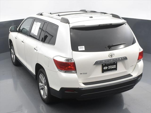 used 2013 Toyota Highlander car, priced at $12,999