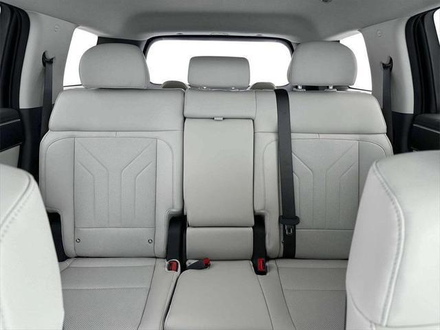new 2025 Hyundai Santa Fe car, priced at $37,523