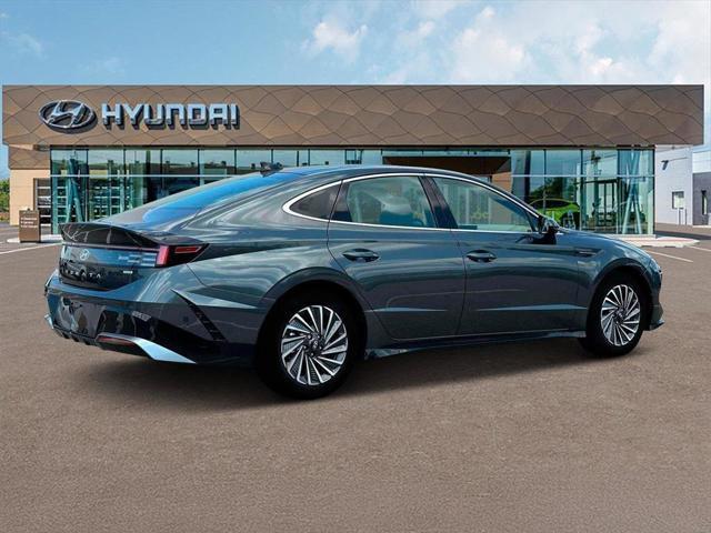 new 2025 Hyundai Sonata Hybrid car, priced at $37,254