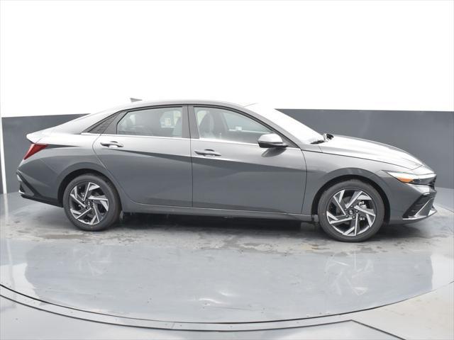 new 2025 Hyundai Elantra car, priced at $27,890