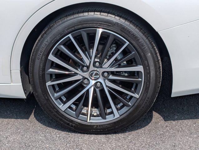used 2024 Lexus ES 300h car, priced at $43,564
