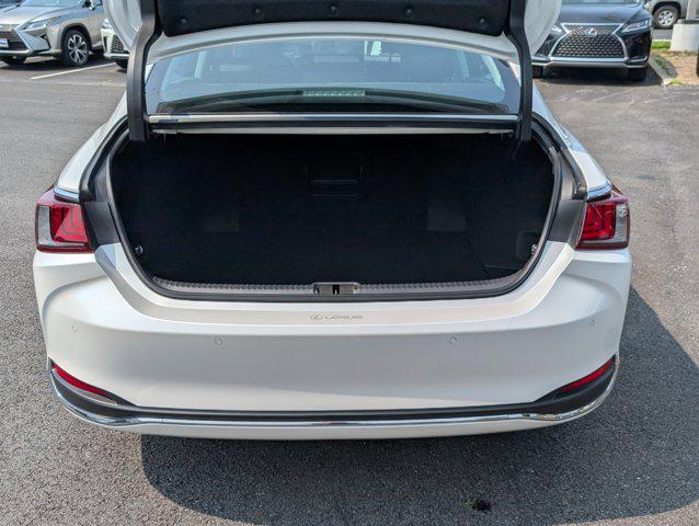 used 2024 Lexus ES 300h car, priced at $43,564