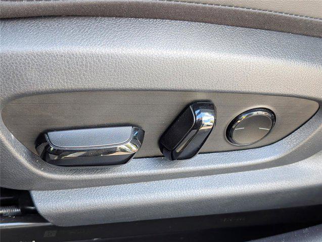 used 2025 Lexus ES 350 car, priced at $43,200