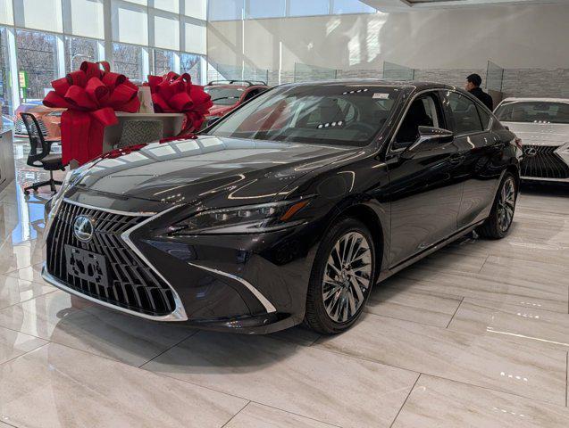 new 2025 Lexus ES 300h car, priced at $53,757