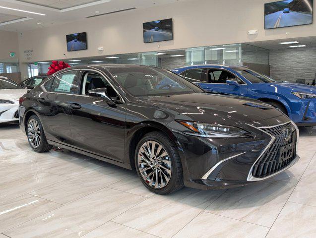 new 2025 Lexus ES 300h car, priced at $53,757