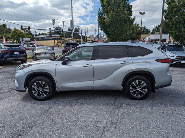 used 2021 Toyota Highlander car, priced at $29,936