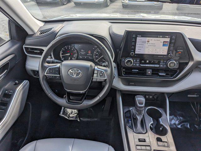 used 2021 Toyota Highlander car, priced at $29,936