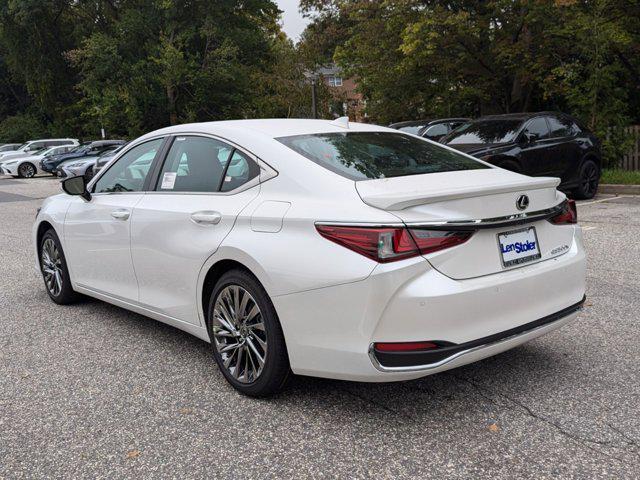 new 2025 Lexus ES 300h car, priced at $51,531